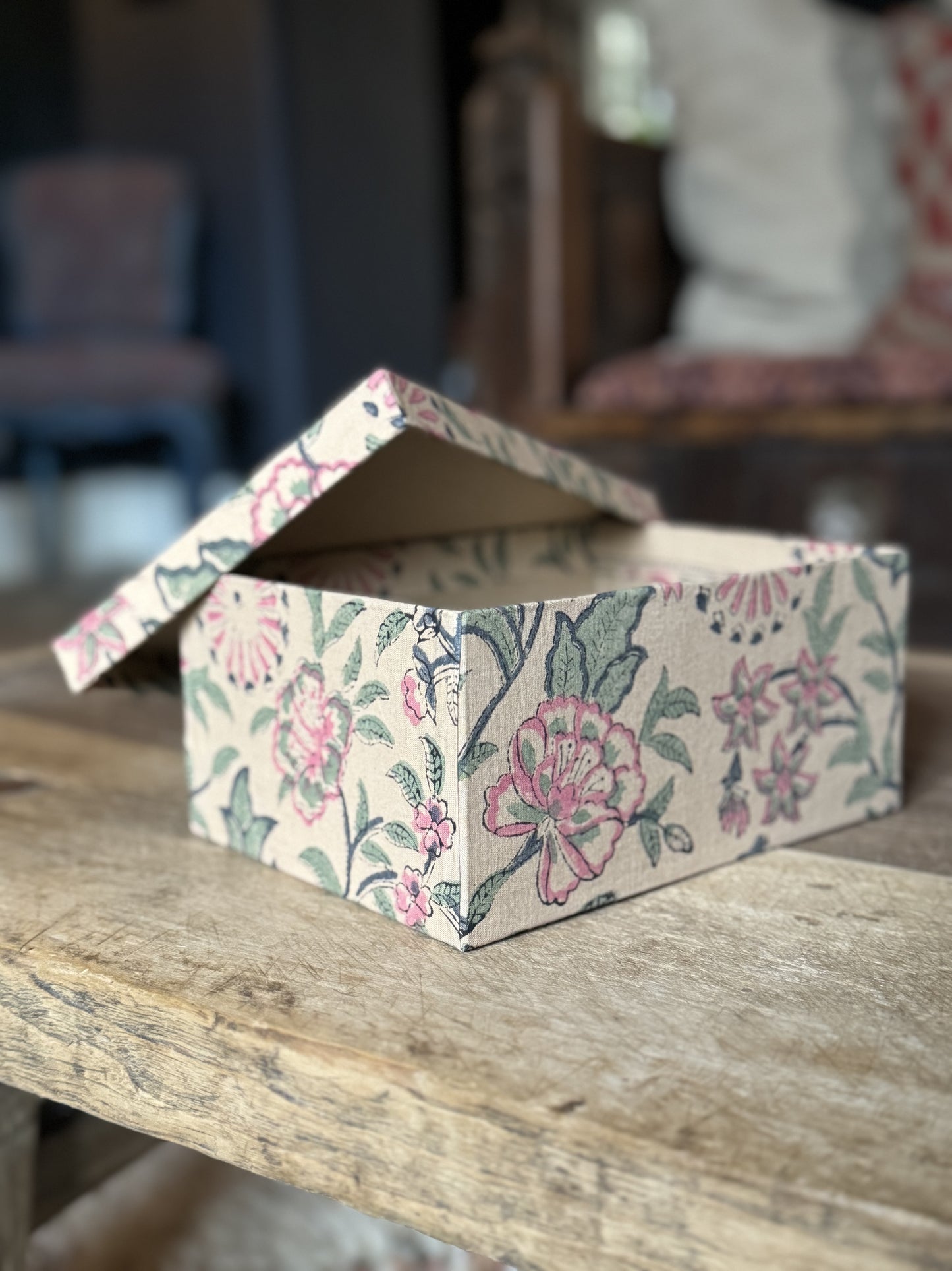 Storage box