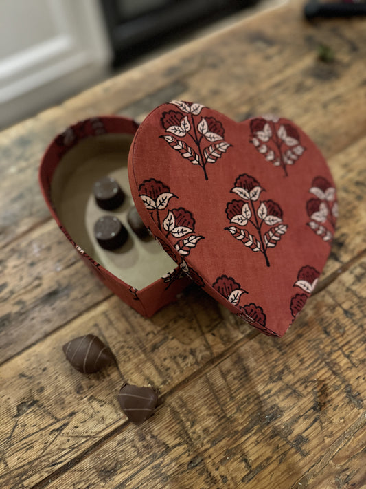 Heart candy box